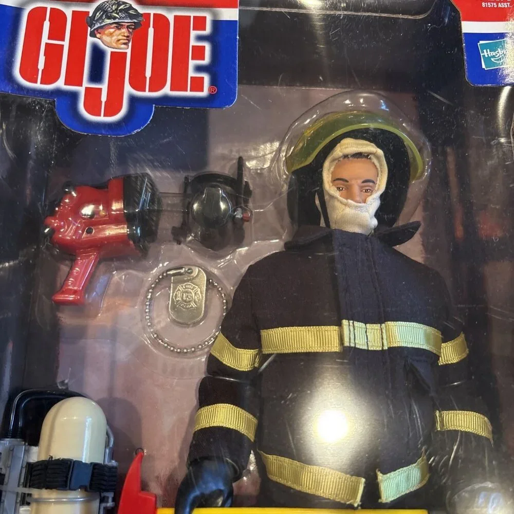 GI Joe 2001 FIREFIGHTER Search & Rescue Hasbro  Fully Equipped‎ Delta 81575